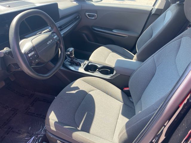 2025 Kia K4 LXS - Photo 8