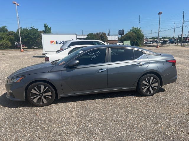 2021 Nissan Altima SV