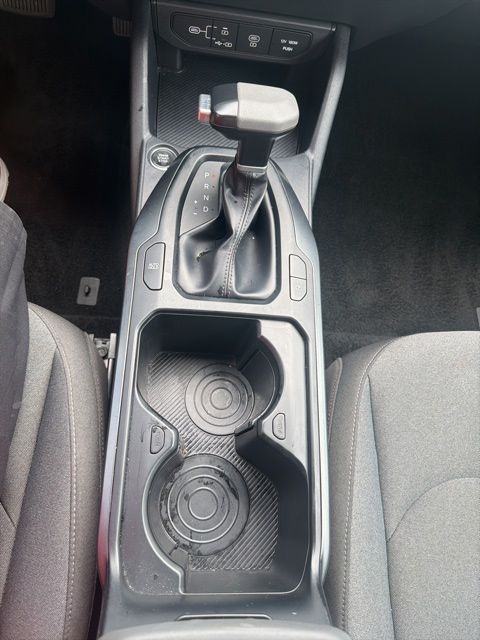 2025 Kia K4 LXS - Photo 9
