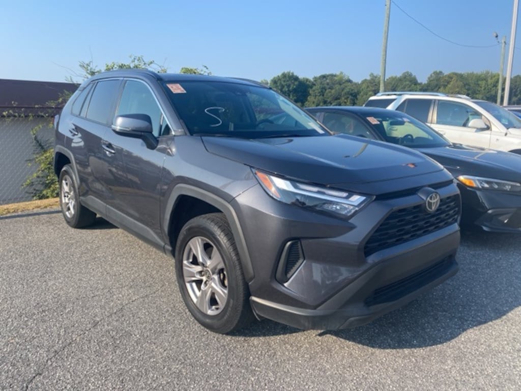 Used 2023 Toyota RAV4 XLE SUV