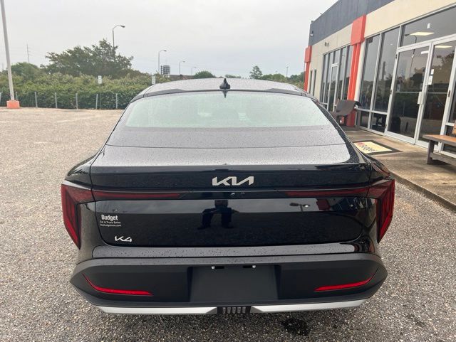 2025 Kia K4 LXS - Photo 9