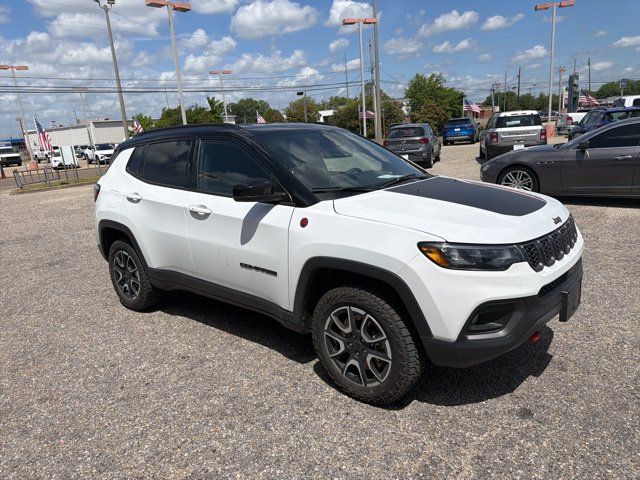 2025 Jeep Compass Trailhawk - Photo 6