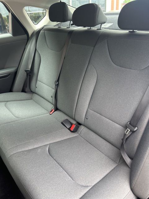 2025 Kia K4 LXS - Photo 25