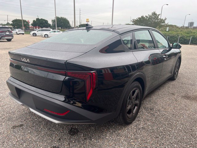 2025 Kia K4 LXS - Photo 8