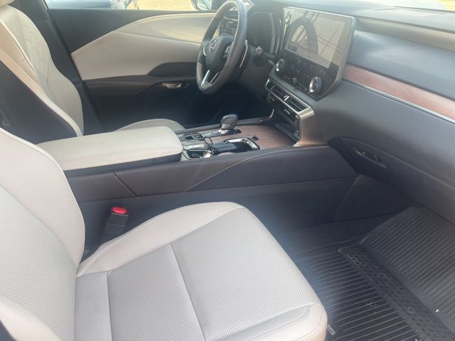 2023 Lexus RX 350 - Photo 41