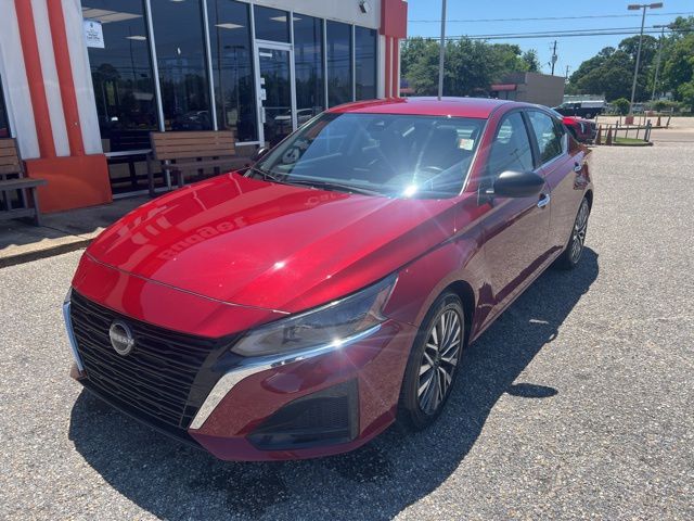 2025 Nissan Altima SV - Photo 2