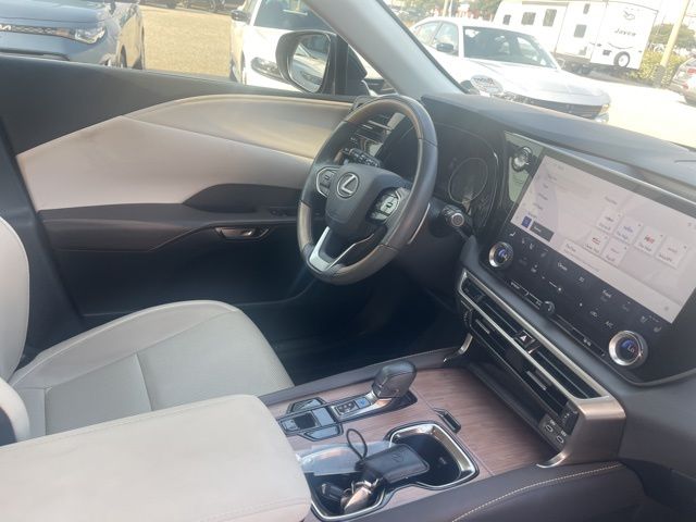 2023 Lexus RX 350 - Photo 46