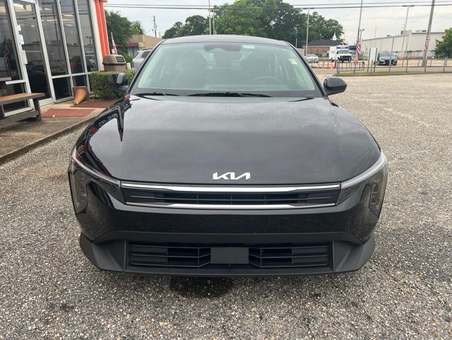 2025 Kia K4 LXS - Photo 7