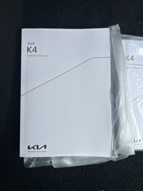 2025 Kia K4 LXS - Photo 43