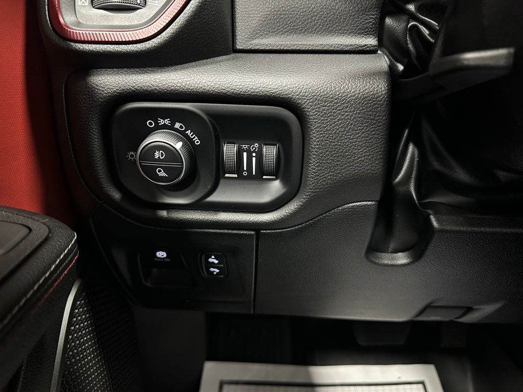 2025 RAM Ram 1500 Pickup Rebel - Photo 17