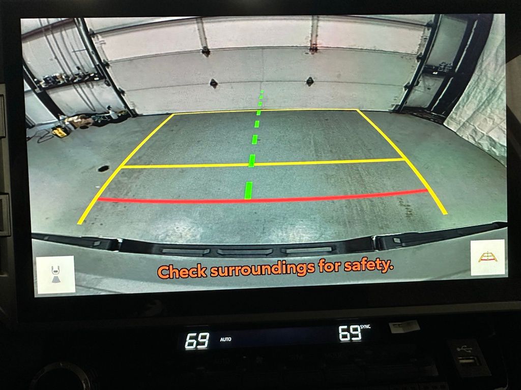 2025 Toyota Tundra Limited - Photo 36