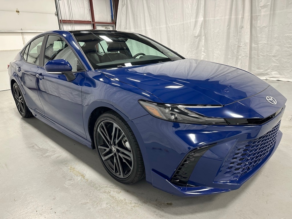 2025 Toyota Camry XSE's photo