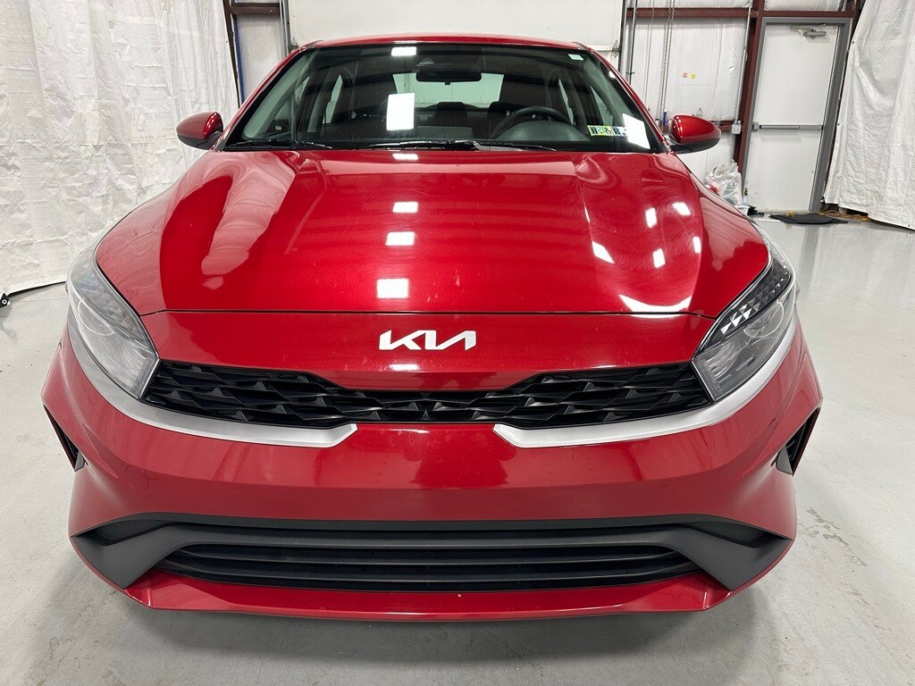 2024 Kia Forte LXS photo 2