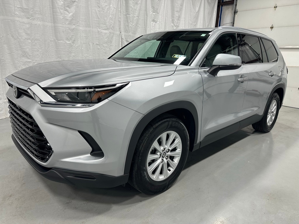 Used 2025 Toyota Grand Highlander XLE SUV