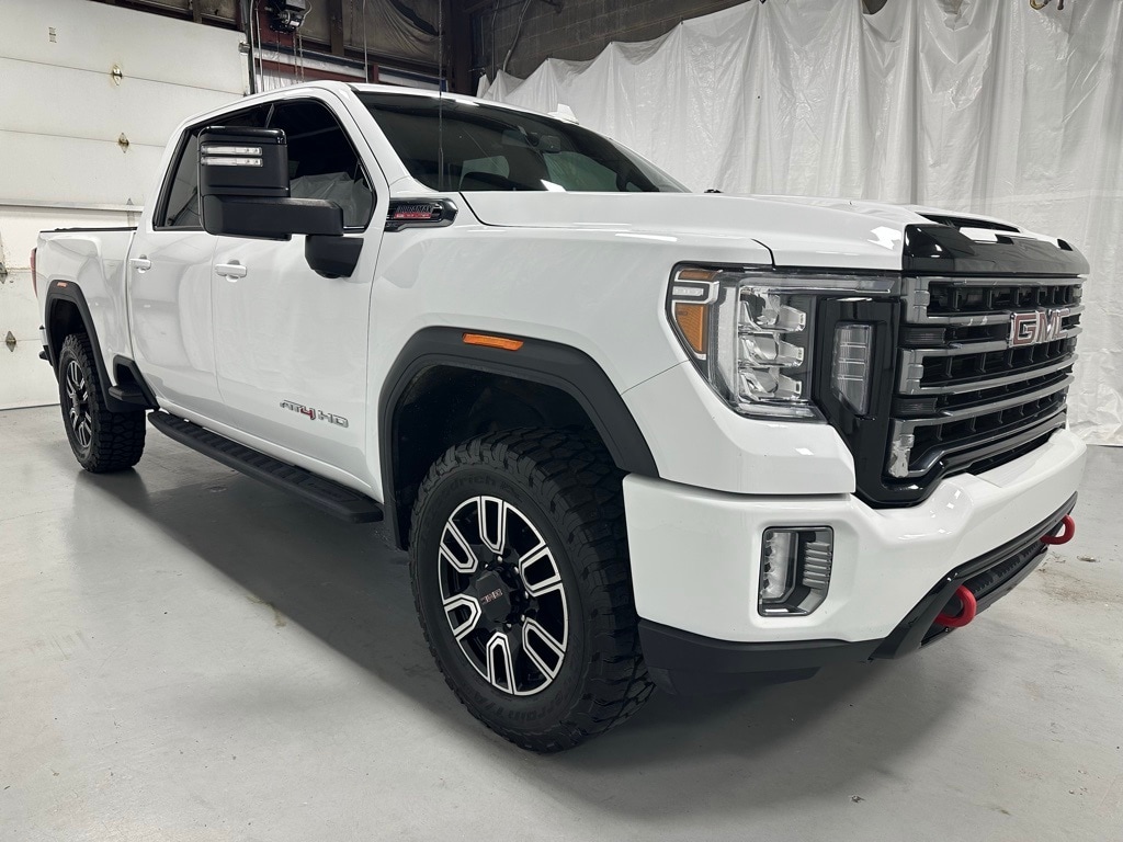 2022 GMC Sierra 2500HD AT4's photo