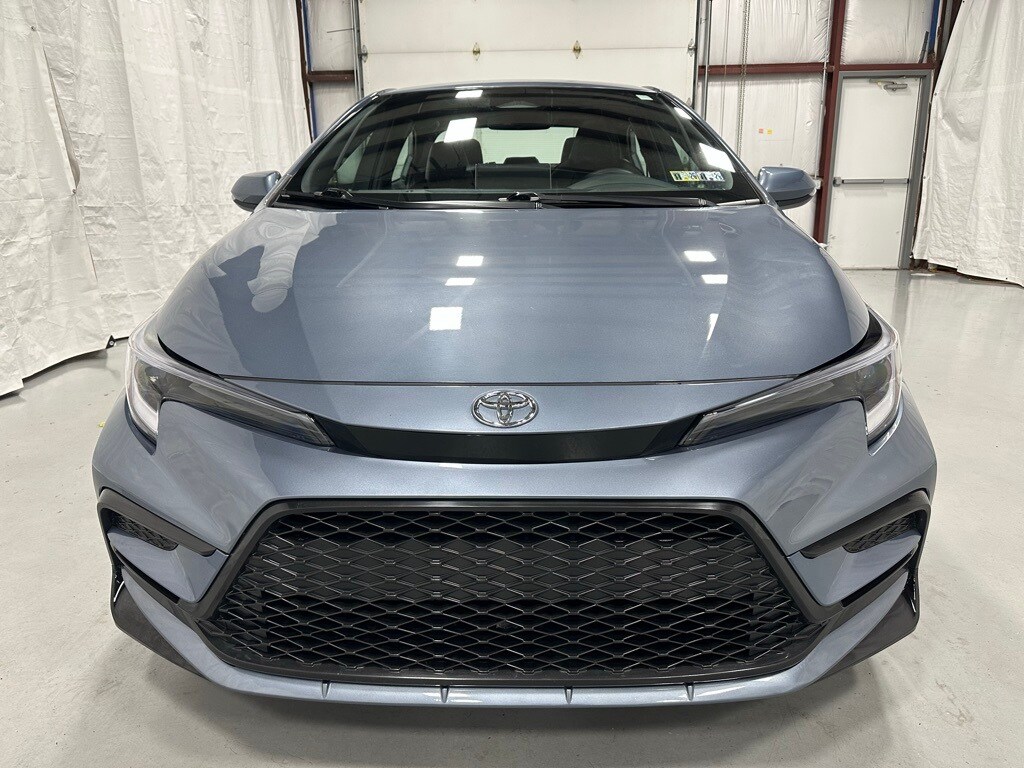 2025 Toyota Corolla XSE photo 2