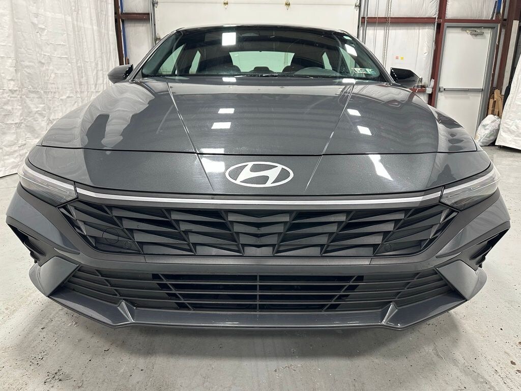 Used 2025 Hyundai Elantra SEL Sport Sedan