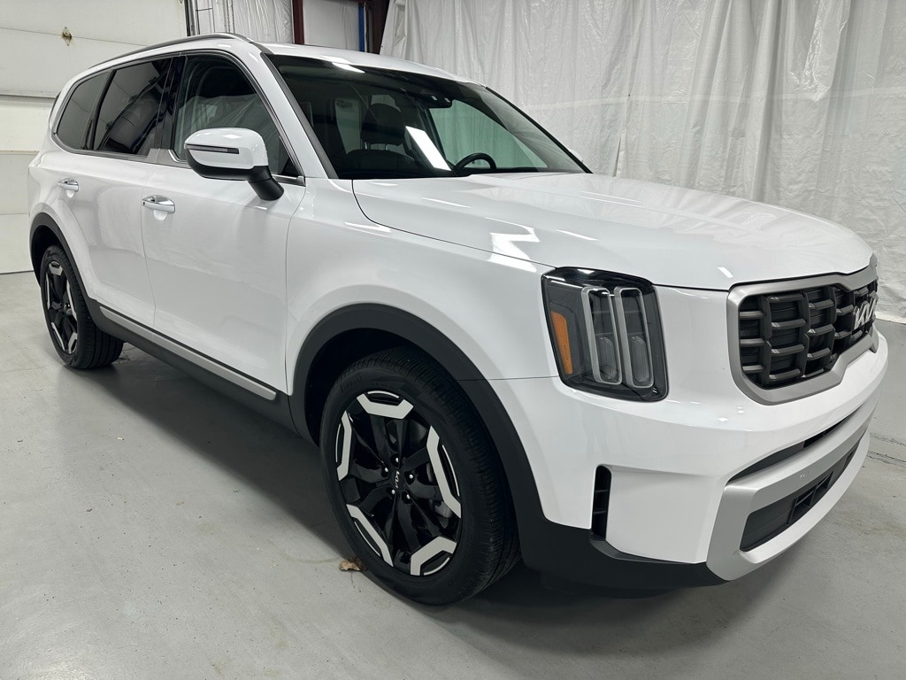 2025 Kia Telluride S's photo