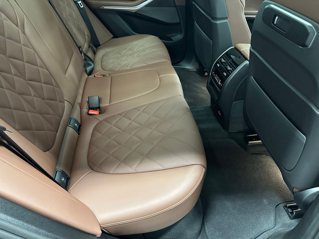 2026 BMW X5 50e - Photo 53