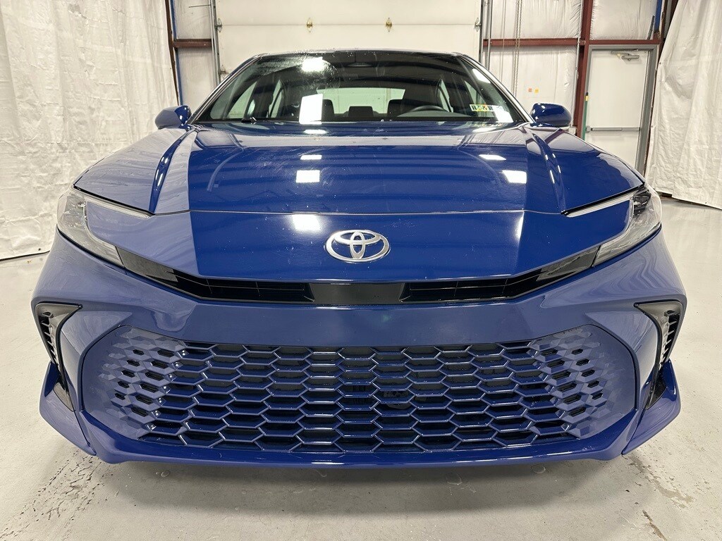 2025 Toyota Camry XSE photo 2