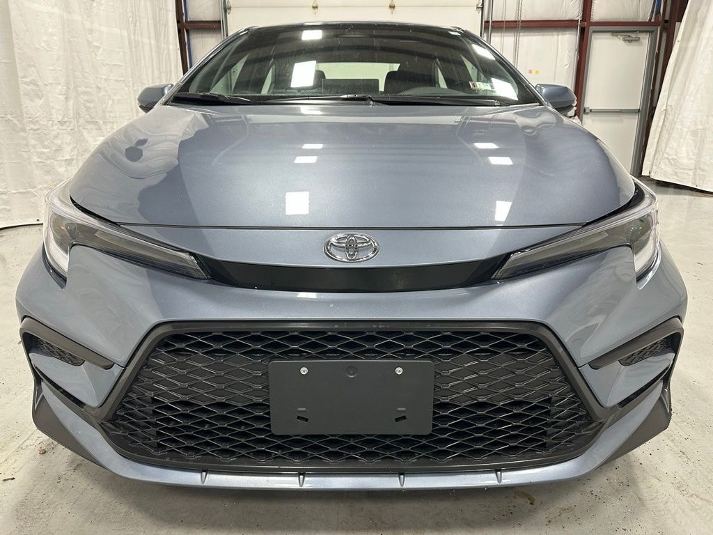 Used 2025 Toyota Corolla SE Sedan