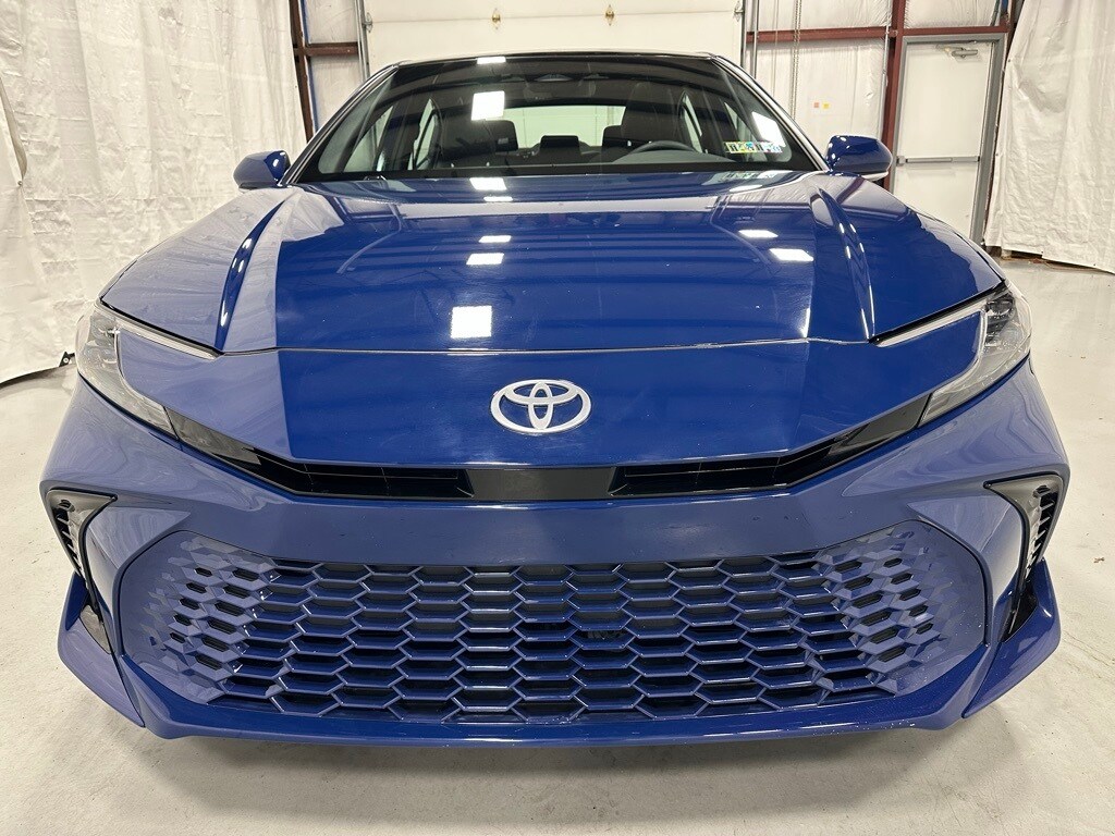 2025 Toyota Camry XSE photo 2