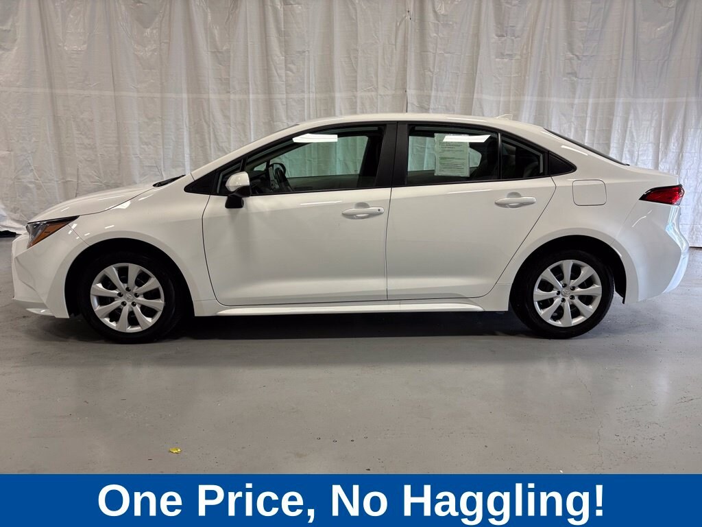 Used 2025 Toyota Corolla LE Sedan