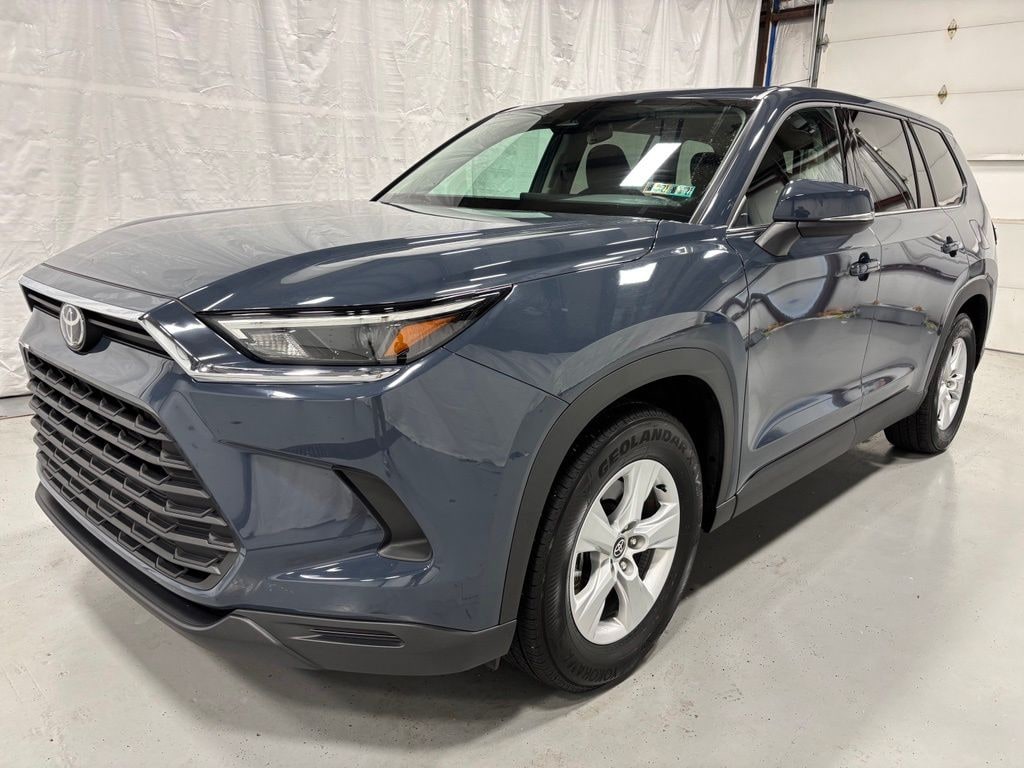 Used 2026 Toyota Grand Highlander LE SUV