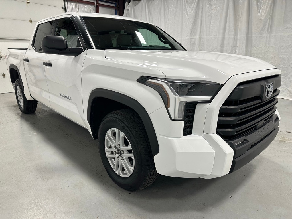 2025 Toyota Tundra SR5's photo