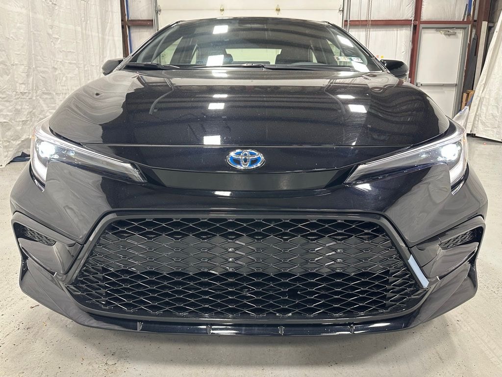 Used 2025 Toyota Corolla Hybrid SE Sedan