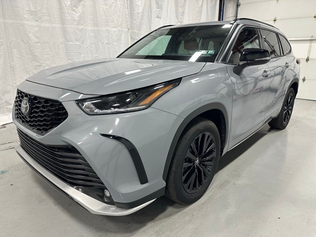 Used 2025 Toyota Highlander XSE SUV