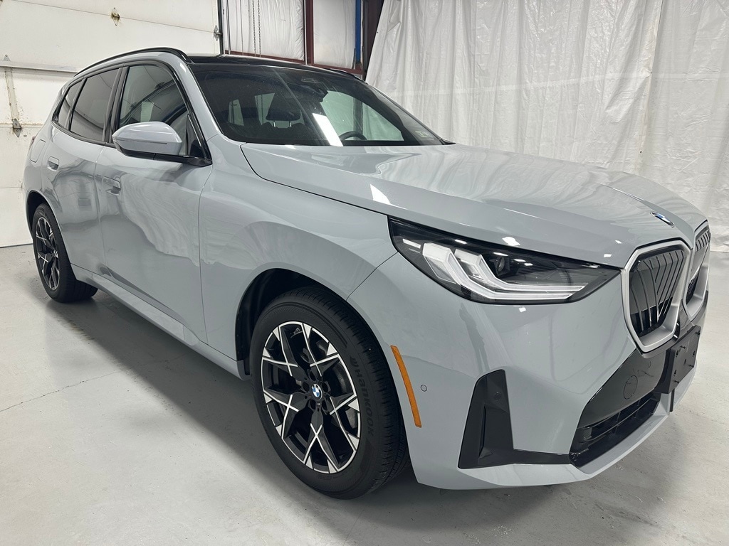 2025 BMW X3 30's photo