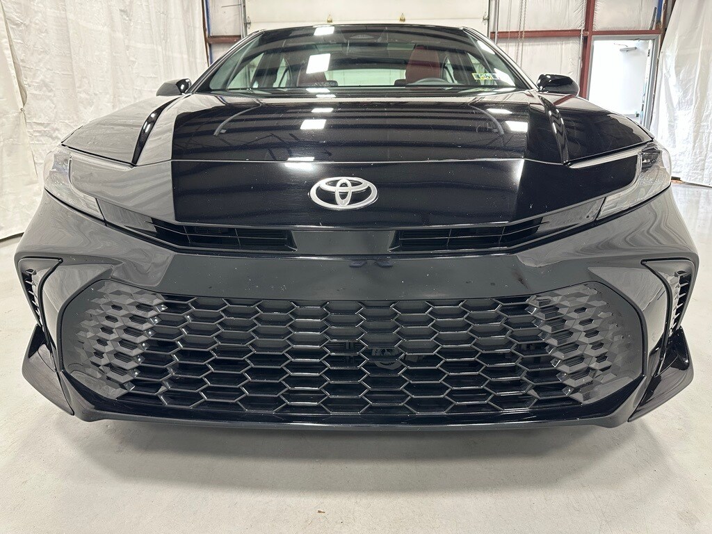 2025 Toyota Camry XSE photo 2
