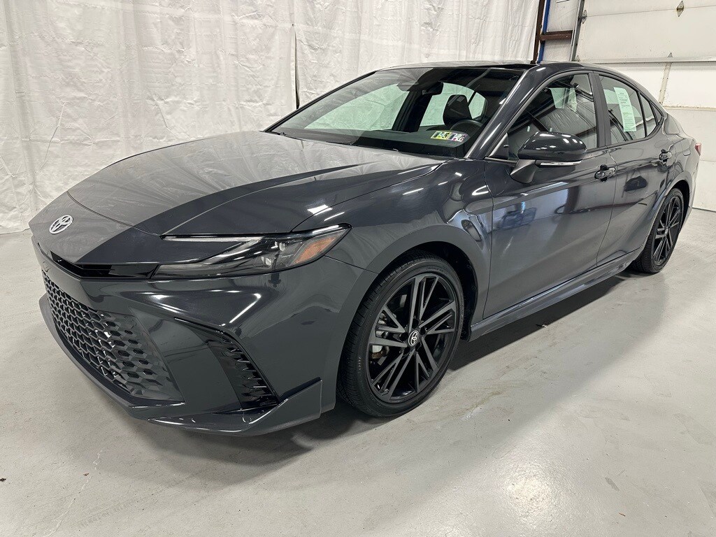 2025 Toyota Camry XSE photo 2