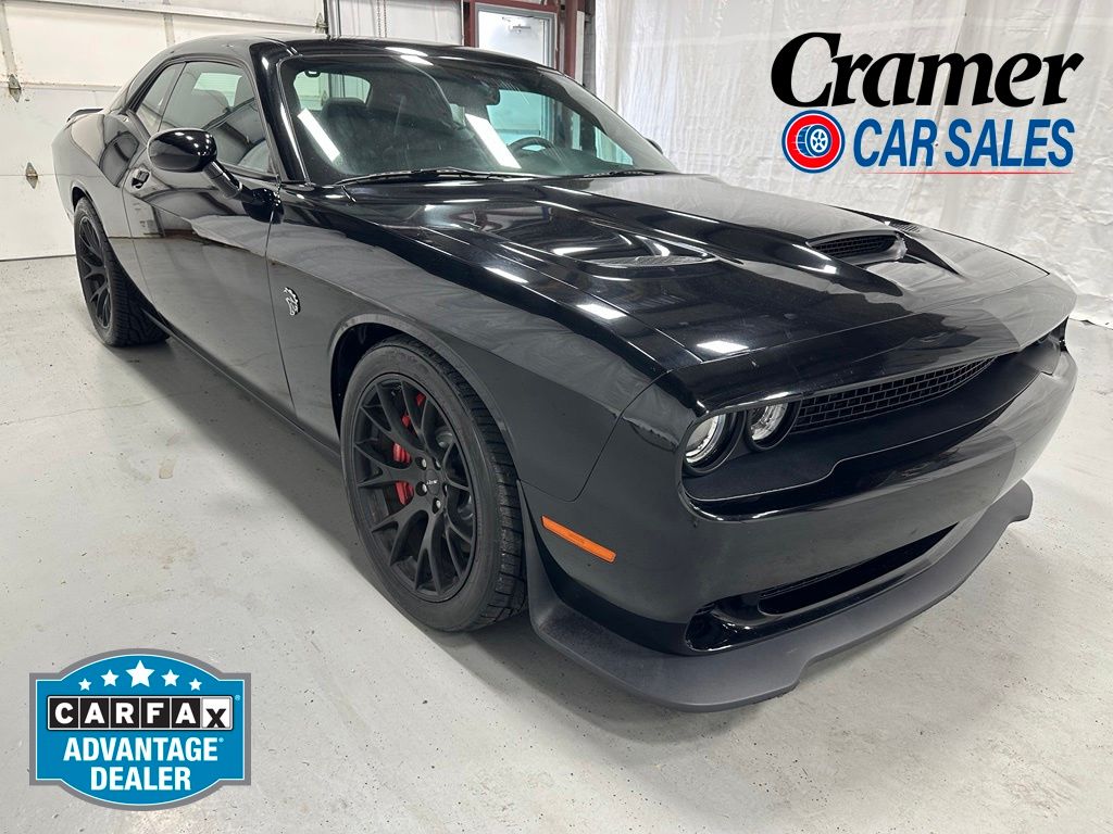 2016 Dodge Challenger SRT Hellcat's photo