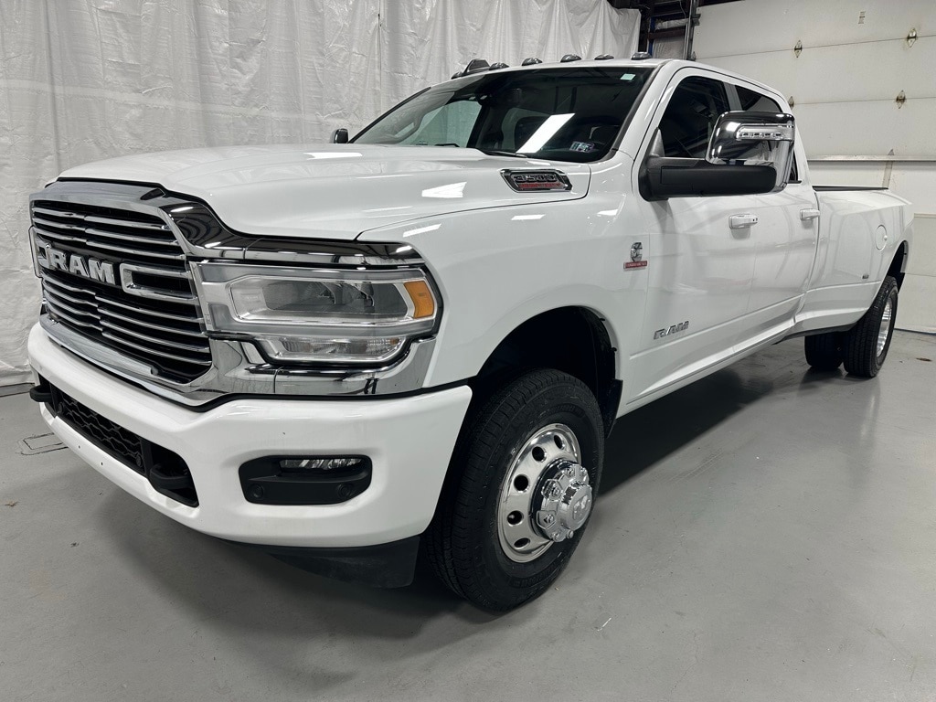 2024 Ram 3500 Laramie photo 3