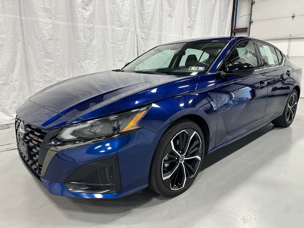 2024 Nissan Altima 2.5 SR photo 3