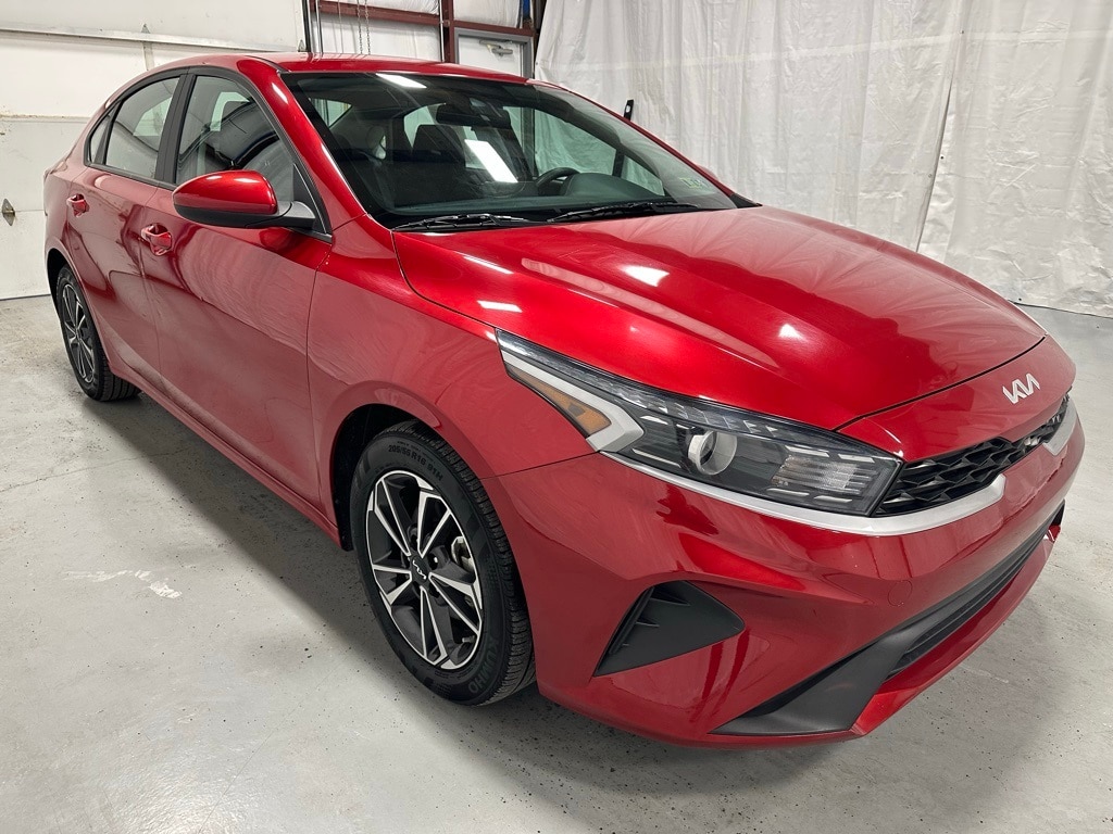 2024 Kia Forte LXS's photo