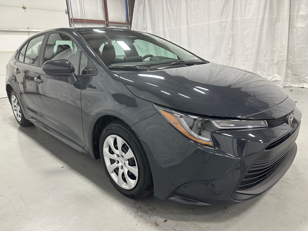 Used 2025 Toyota Corolla LE Sedan