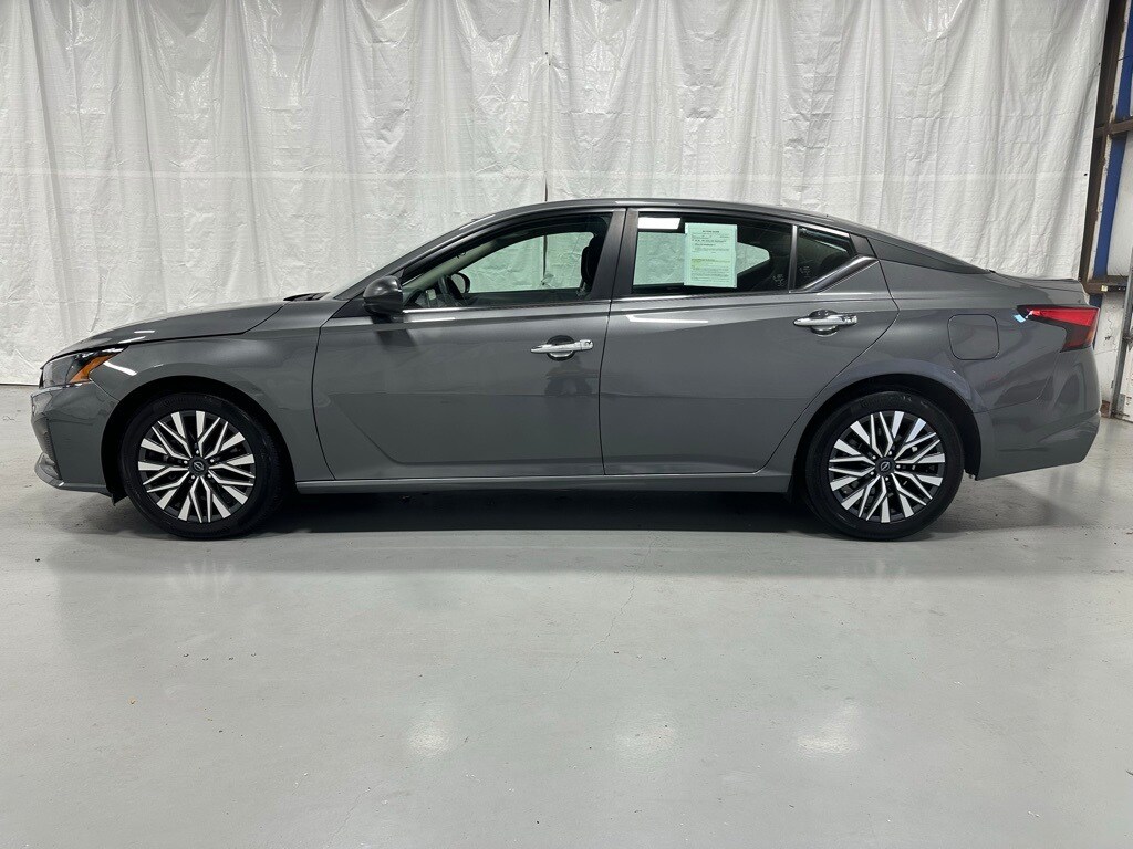2024 Nissan Altima 2.5 SV photo 4