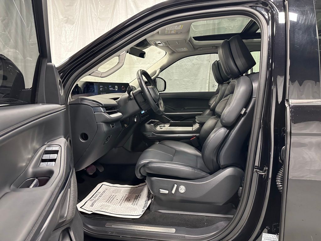 2025 Lincoln Navigator Reserve - Photo 10