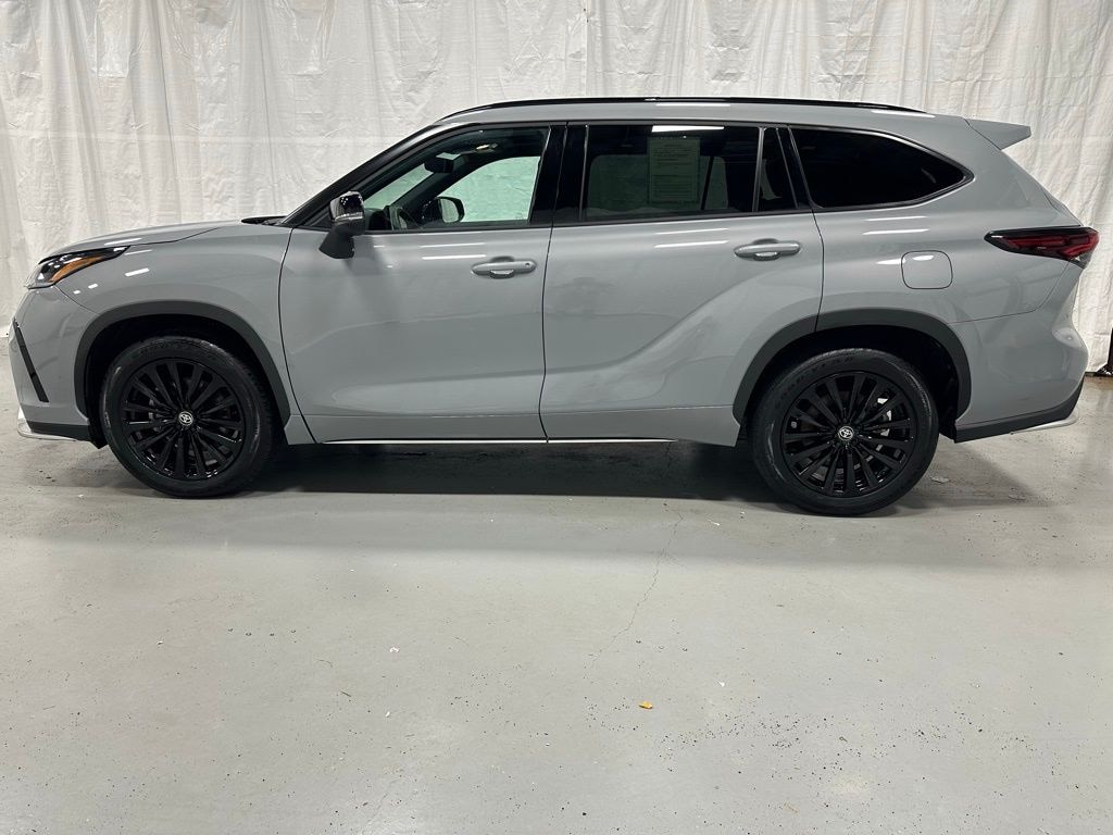 Used 2025 Toyota Highlander XSE SUV