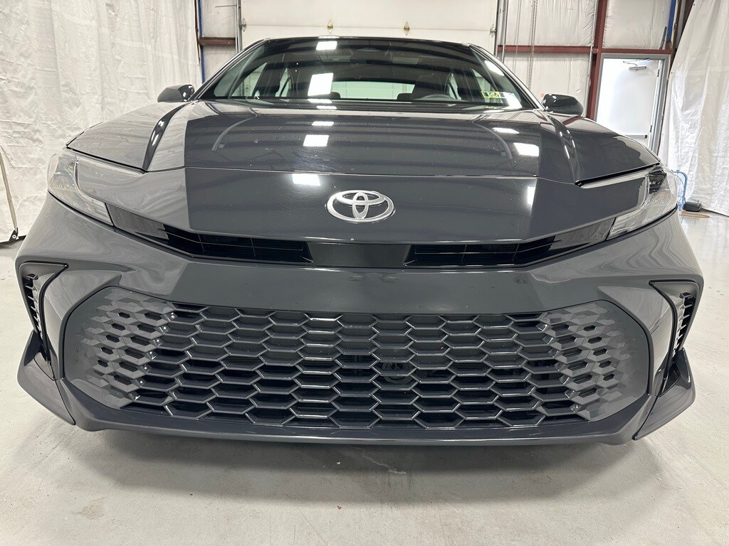 2025 Toyota Camry XSE photo 2