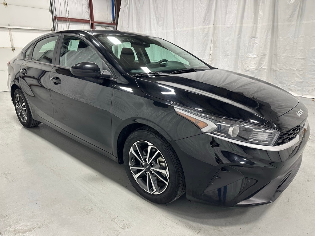 2024 Kia Forte LXS's photo