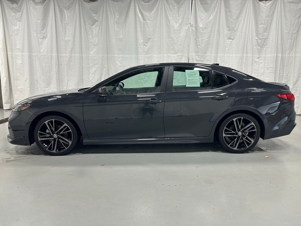 2025 Toyota Camry XSE photo 4