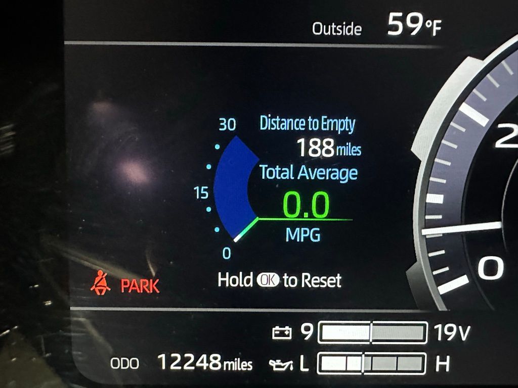 2025 Toyota Tundra Limited - Photo 24
