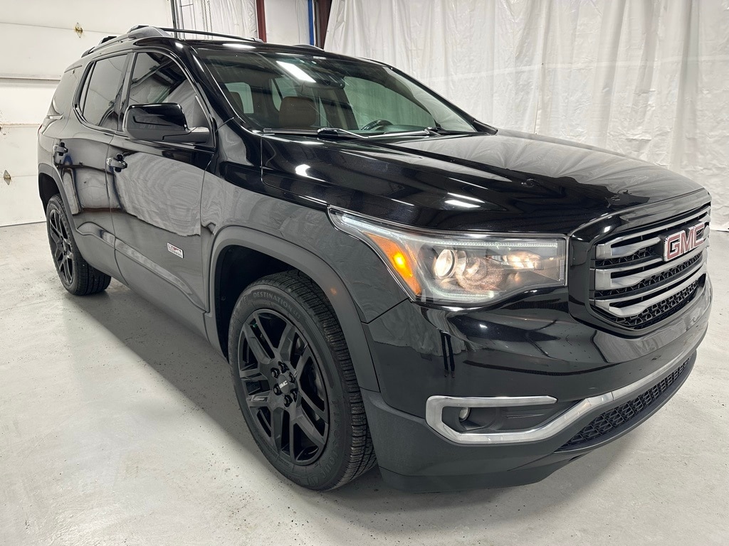 2018 GMC Acadia SLT-1's photo