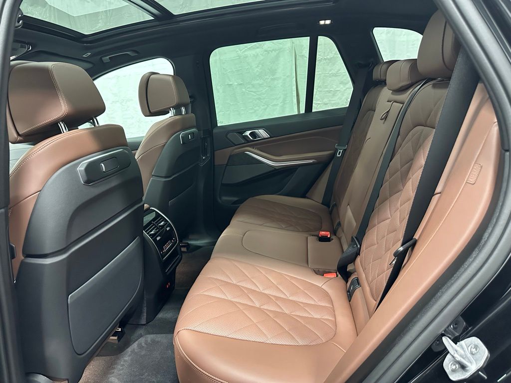 2026 BMW X5 50e - Photo 45