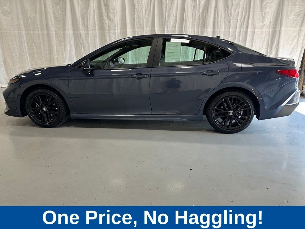 Used 2026 Toyota Camry SE Sedan