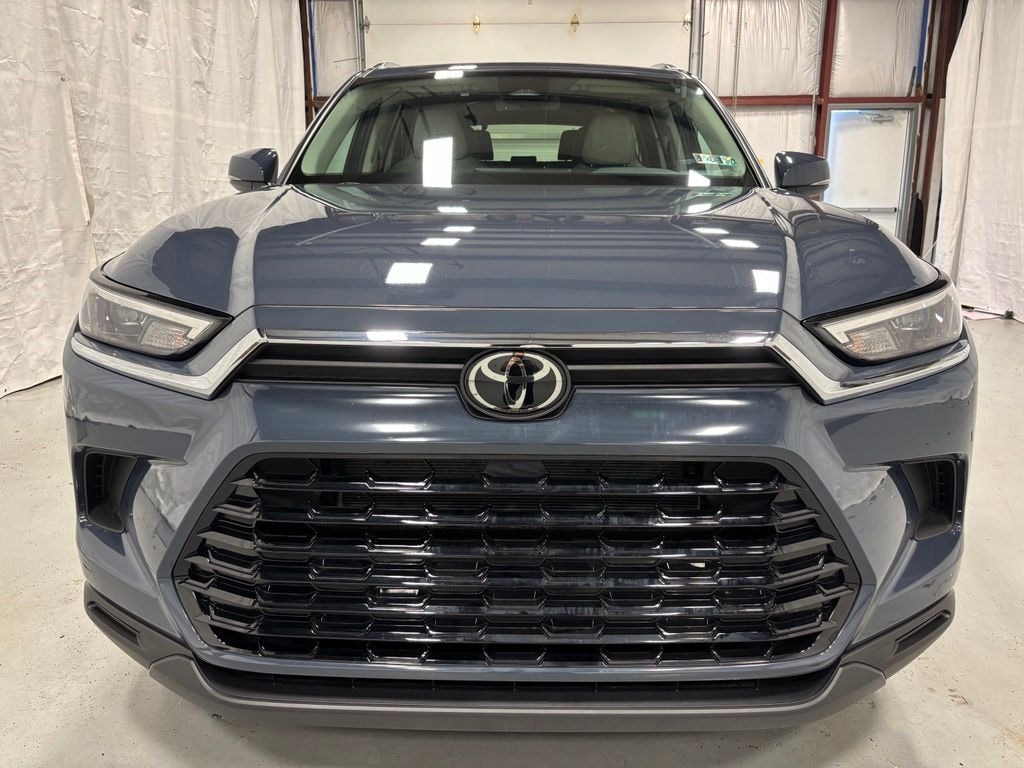 Used 2025 Toyota Grand Highlander XLE SUV